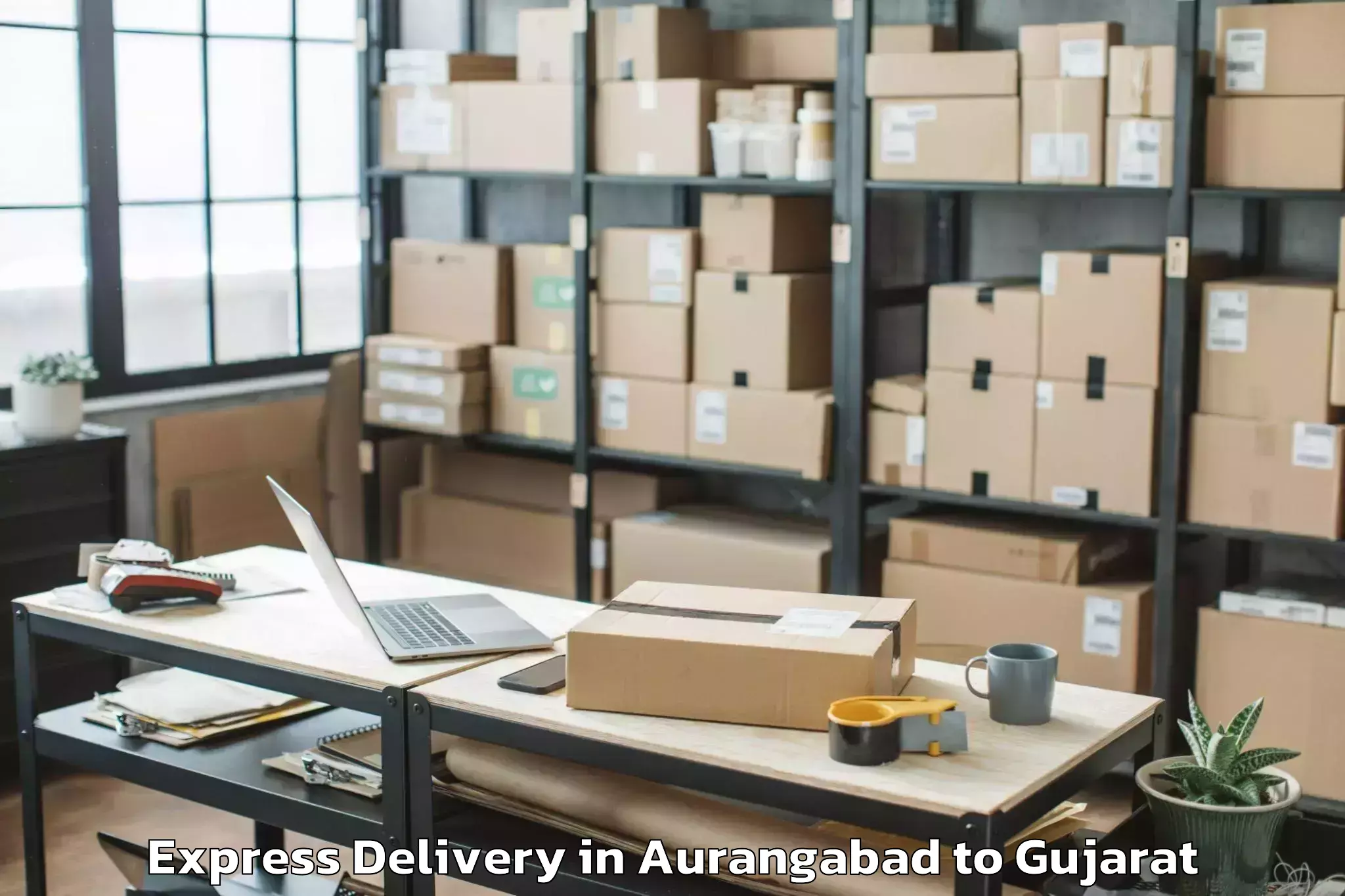 Leading Aurangabad to Bodeli Express Delivery Provider